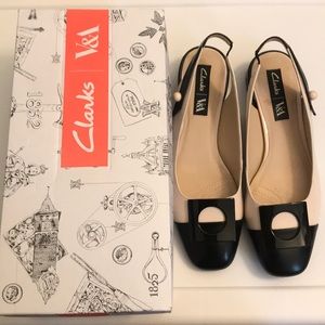 Clarks Nude Pink Patent Flats